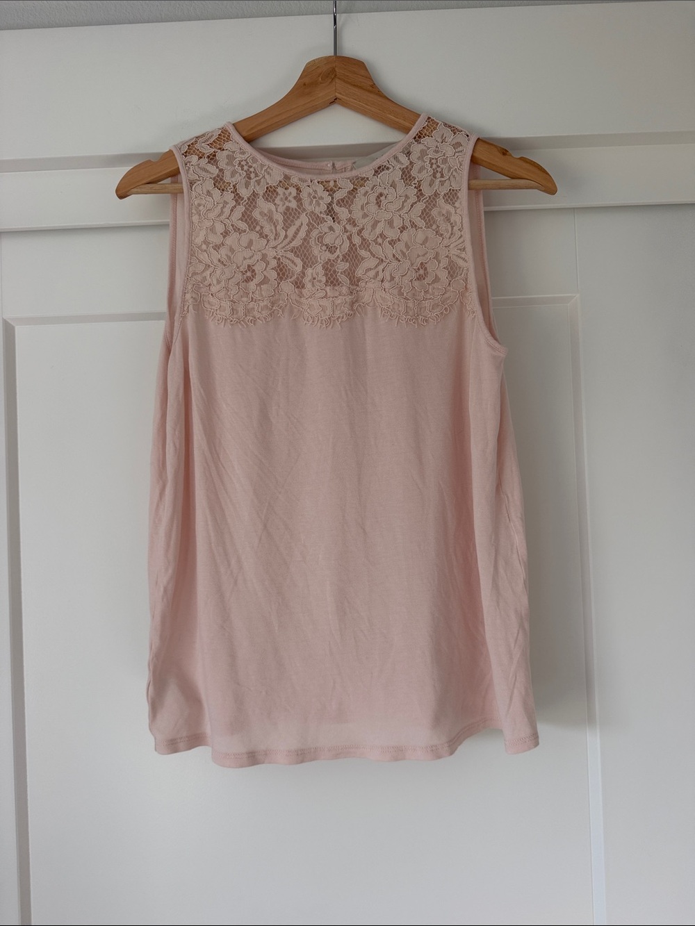 LOFT Lace Yoke Sleeveless Tank - Light Pink